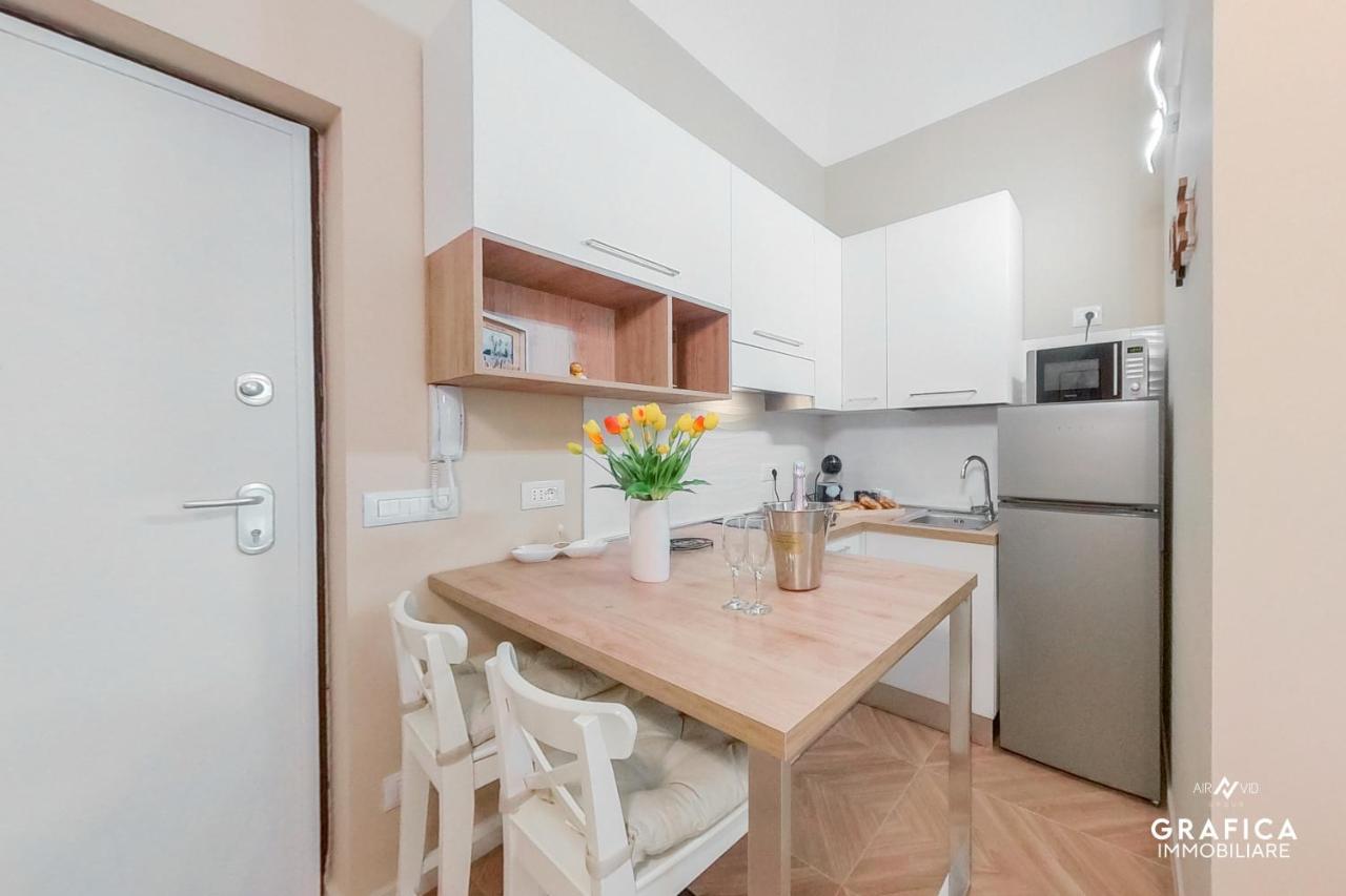 Ameli Home Luxury Apartment Taranto Exterior photo