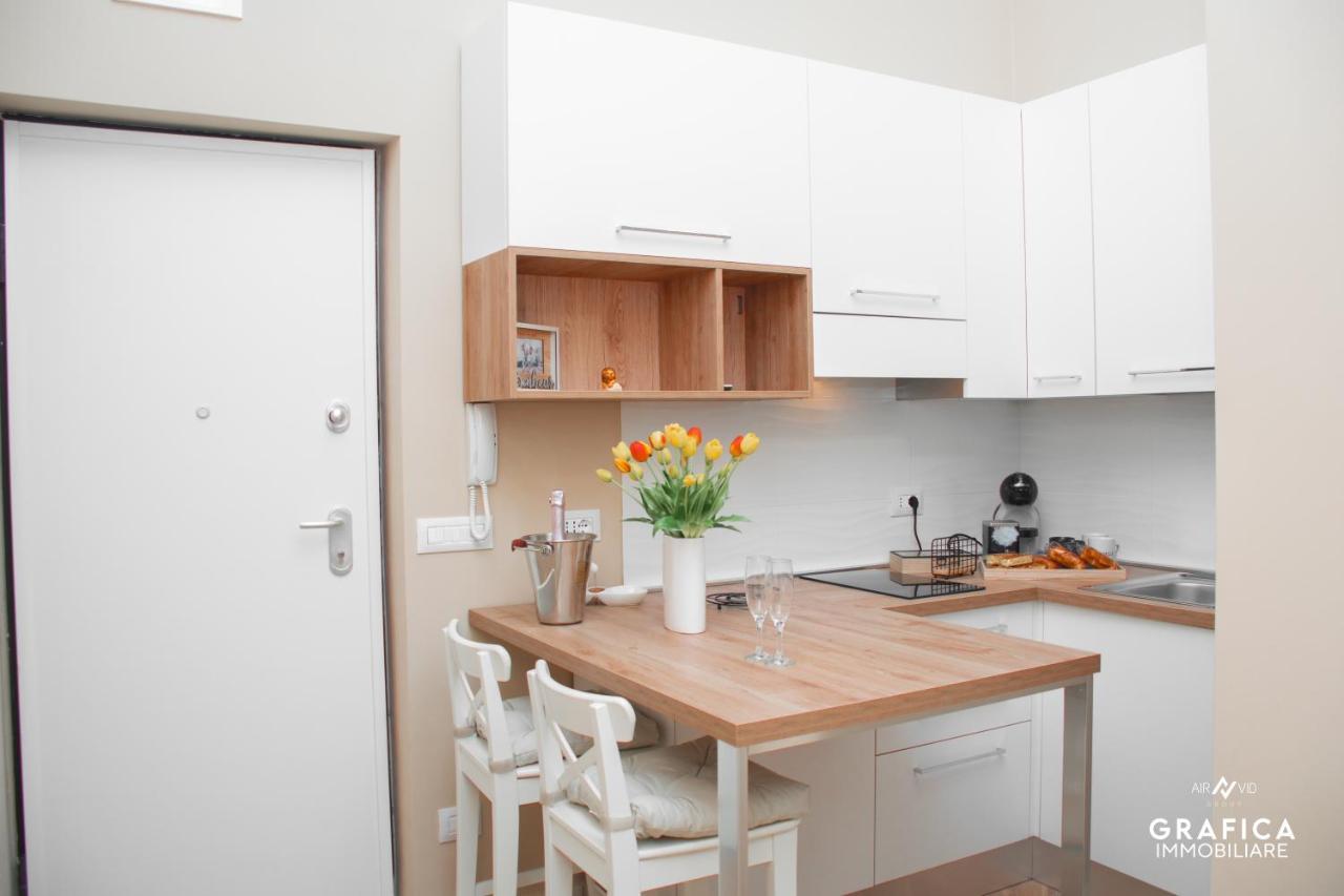Ameli Home Luxury Apartment Taranto Exterior photo